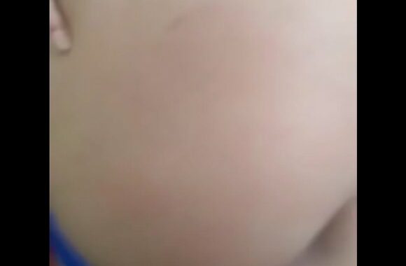 Rapidinha Amadora Quente: Sexo Rápido e Selvagem em Casa